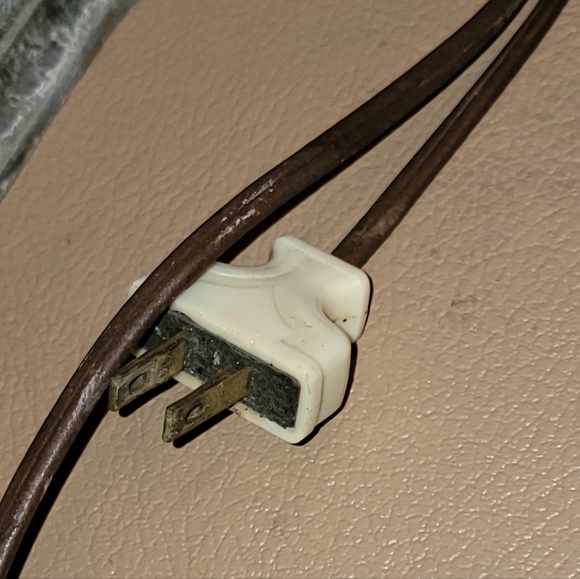 VINTAGE GERMAN SHEPHERDS 14" METAL TABLE LAMP - Picture 9 of 10